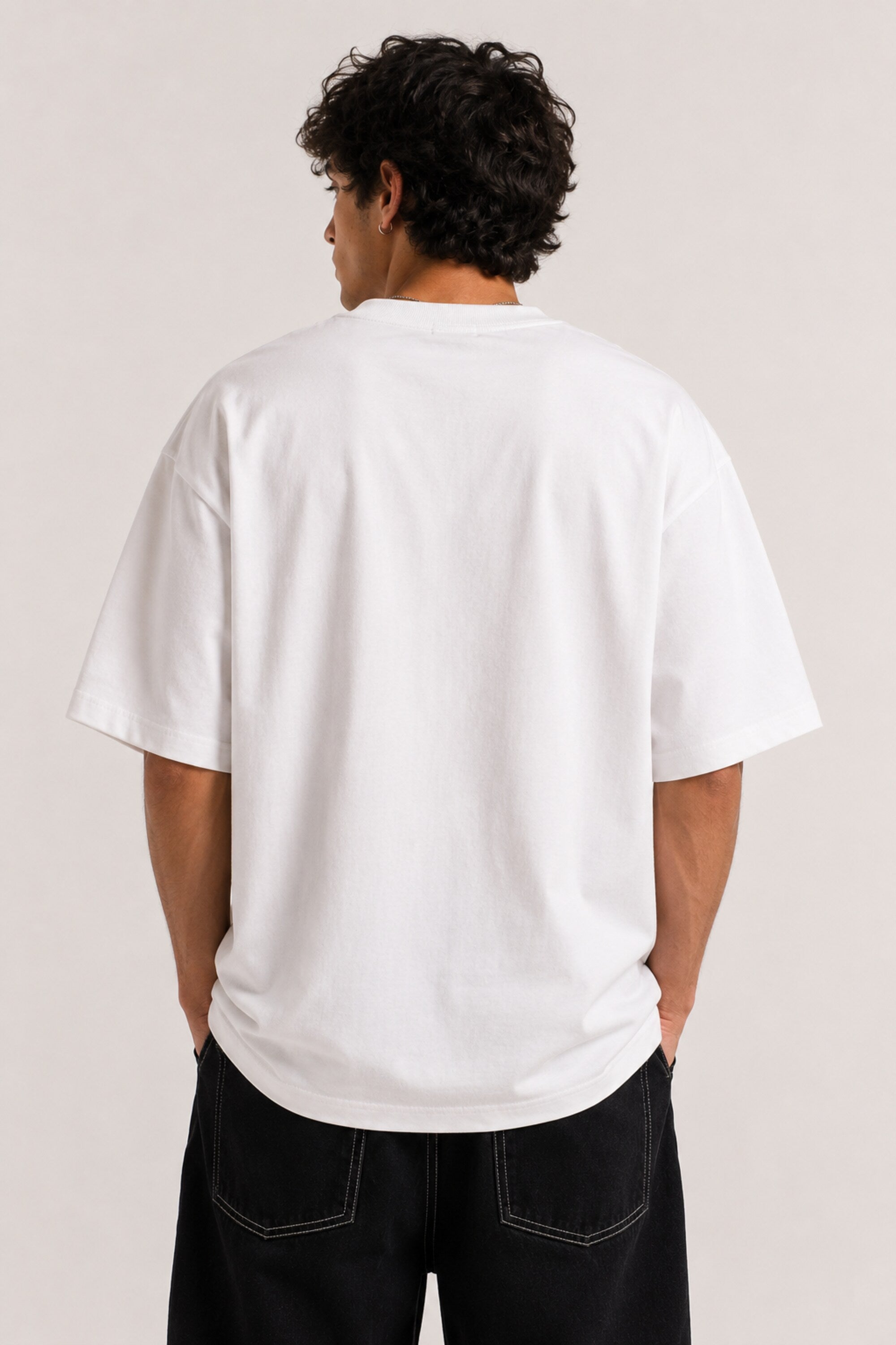 POPCASE Pop Culture white oversized t shirt with abstract red spray paint graffiti silhouette graphic streetwear print