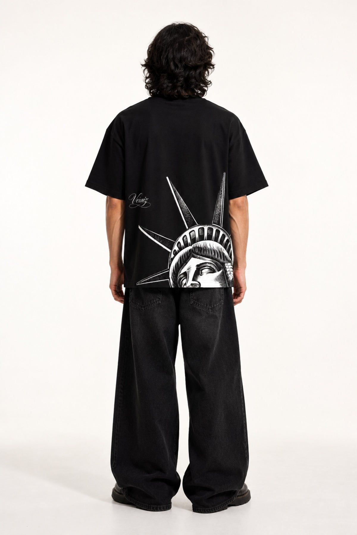 Black oversized tshirt with sweeping Harlem calligraphy script print from shoulder to hem, drop shoulder boxy fit, men India